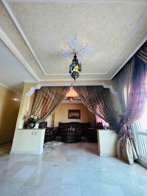 Luxueux Appartement Centre Et Plage & Wifi ! Tanger Luaran gambar