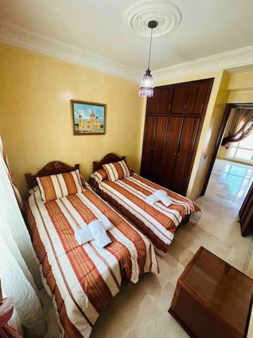 Luxueux Appartement Centre Et Plage & Wifi ! Tanger Luaran gambar