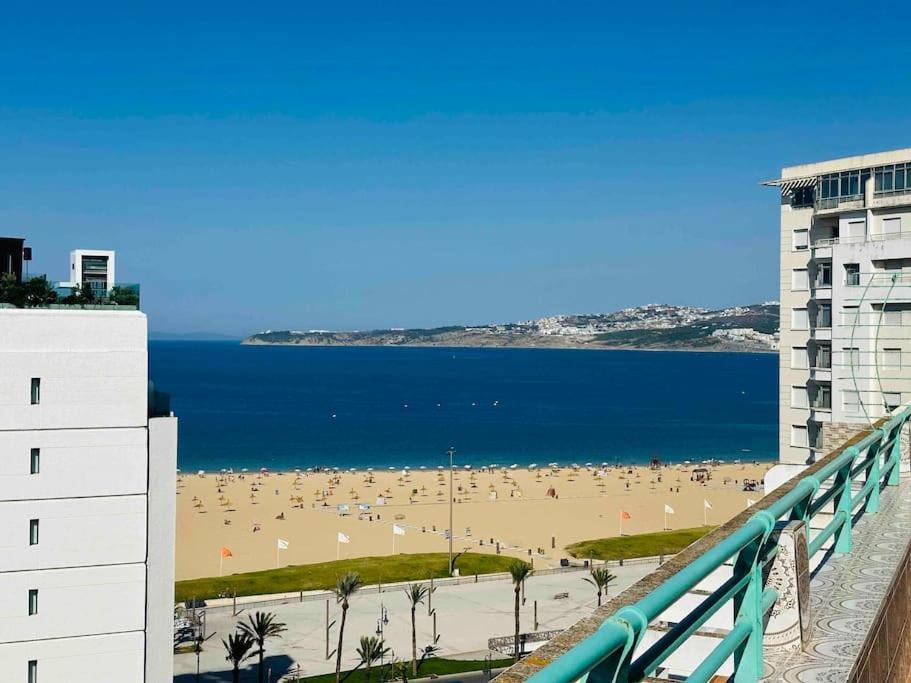 Luxueux Appartement Centre Et Plage & Wifi ! Tanger Luaran gambar