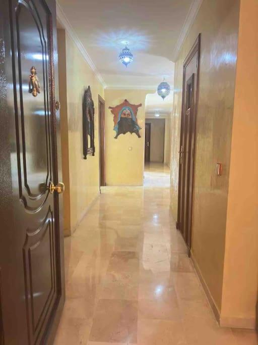 Luxueux Appartement Centre Et Plage & Wifi ! Tanger Luaran gambar